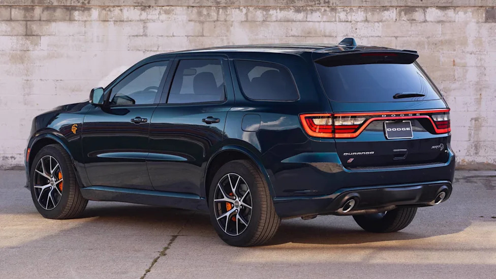 Dodge Keeps the Aging Durango Fresh With a Sinister New Color