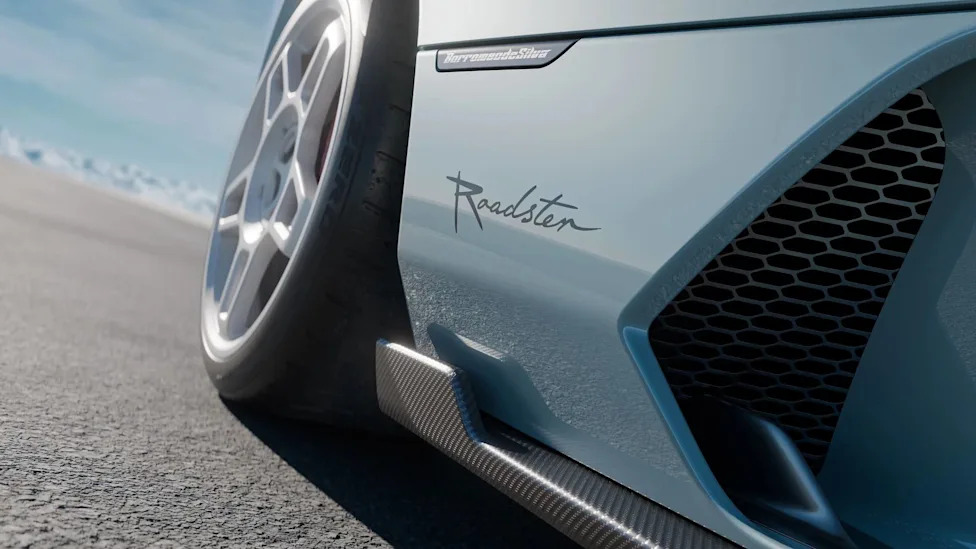 Eccentrica Reveals a Carbon-Fiber Lamborghini Diablo Roadster With a Gated Manual