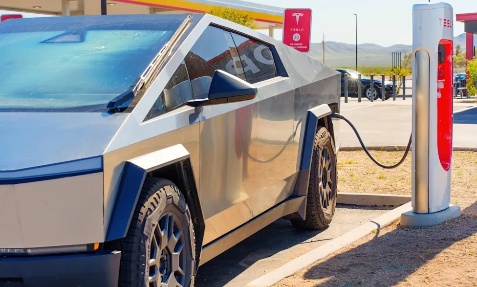 Tesla, Cybertruck, Tesla extends Cybertruck warranty after charging system failures leave owners unable to charge