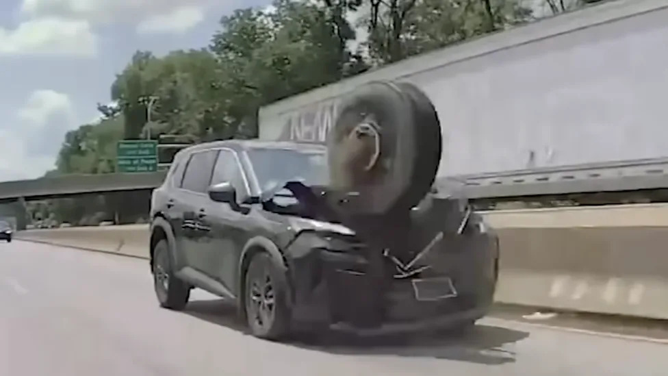 Tesla, Watch: A Detached Wheel Turned I-76 Into a Missile Range, and a Tesla's Cameras Caught the Whole Thing