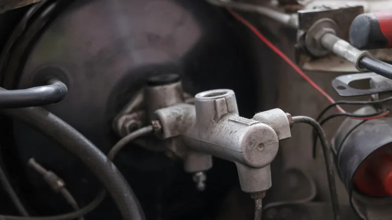What's The Difference Between Hydroboost And Vacuum Brake Boosters?