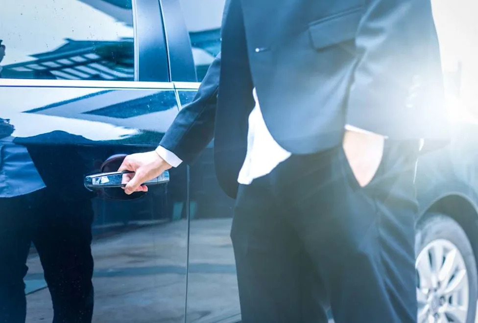 From Pickup Trucks to Work Vans: Finding Business Vehicles Through Online Auctions