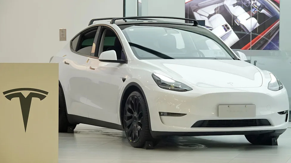 Tesla, Tesla recalls 3 million cars as part of China-wide push to stop hidden door handles