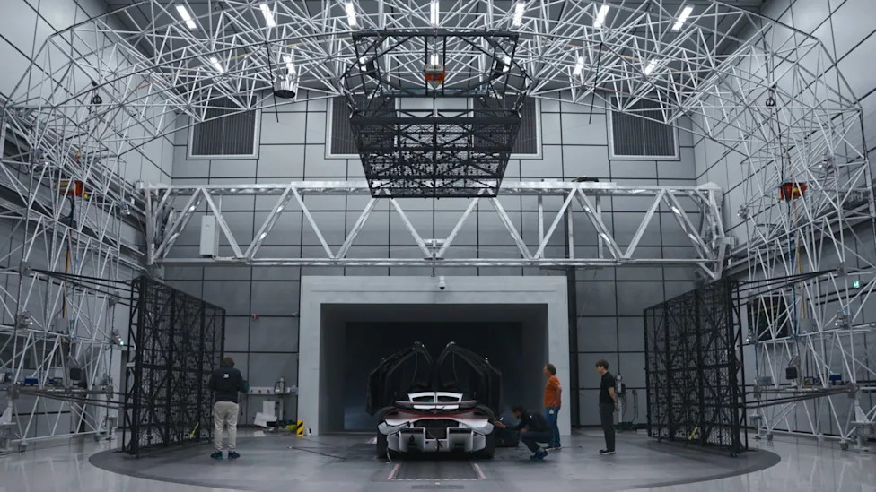 Bugatti Wants Its Tourbillon V16 to Sound "Dirty and Raw"
