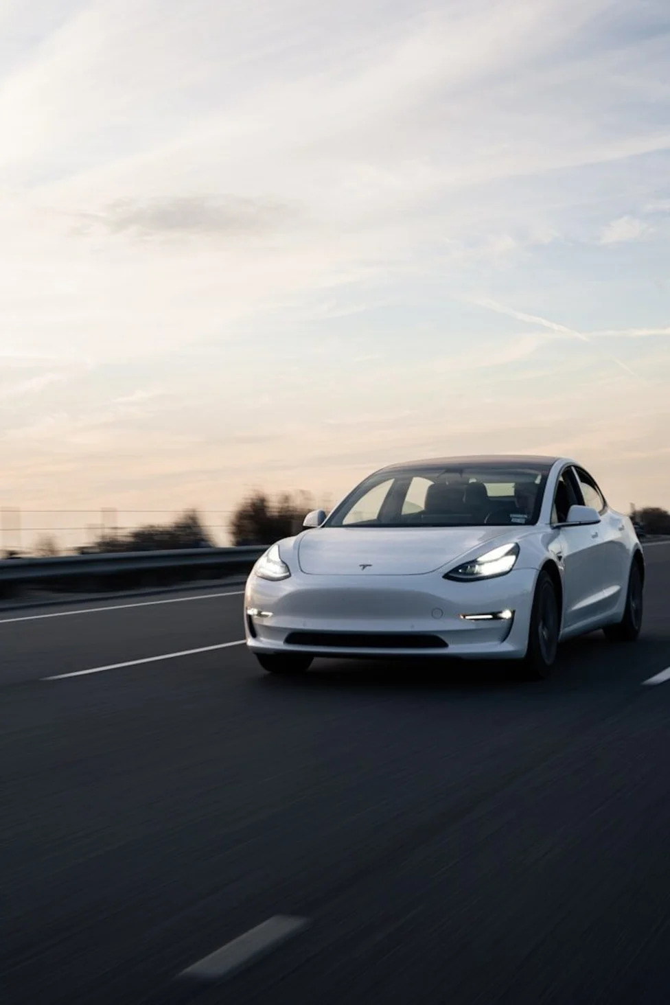 Tesla's Self-Steering Crash Save: The Rules Nobody Wrote Yet