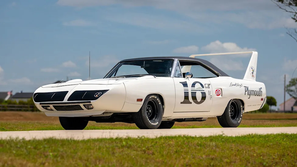 This Hemi Superbird Spent 18 Years on Track Proving Plymouth’s Wing Actually Worked