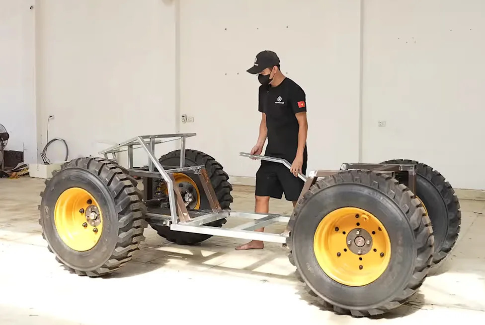 Someone Built a Giant, Wooden Off-Road Vehicle—And It Actually Drives