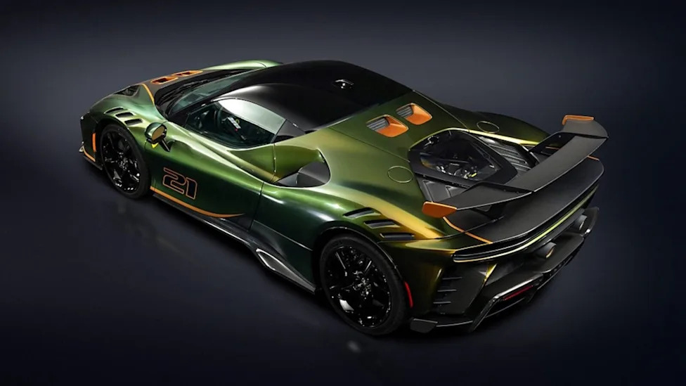 Tailor Made Ferrari SF90 XX Stradale Looks Surprisingly Lambo-Like With Green Paint