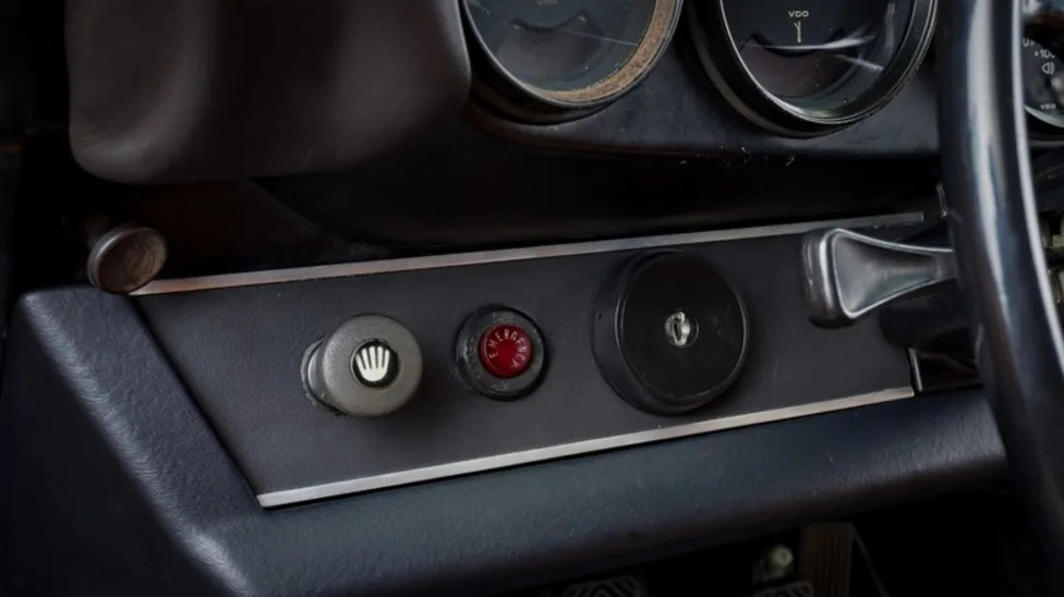 Why Does Porsche Put The Ignition On The Left Side?