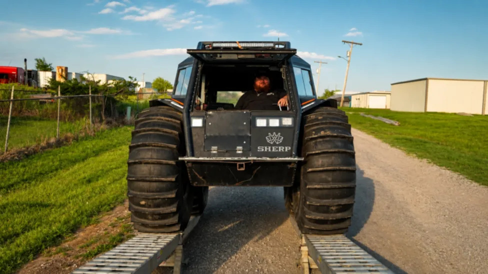 YouTuber Buys a $150,000 Amphibious Sherp for $20,000 Under Market — Then Spends Three Weeks Finding Out Why