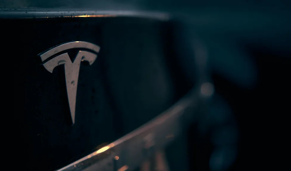 Tesla, The Physics Behind Tesla's Forced Headlight Recall, Explained