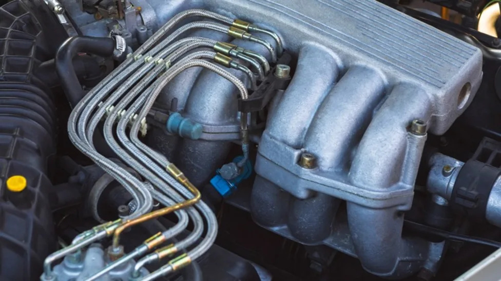 How To Clean Out A Blocked Fuel Line