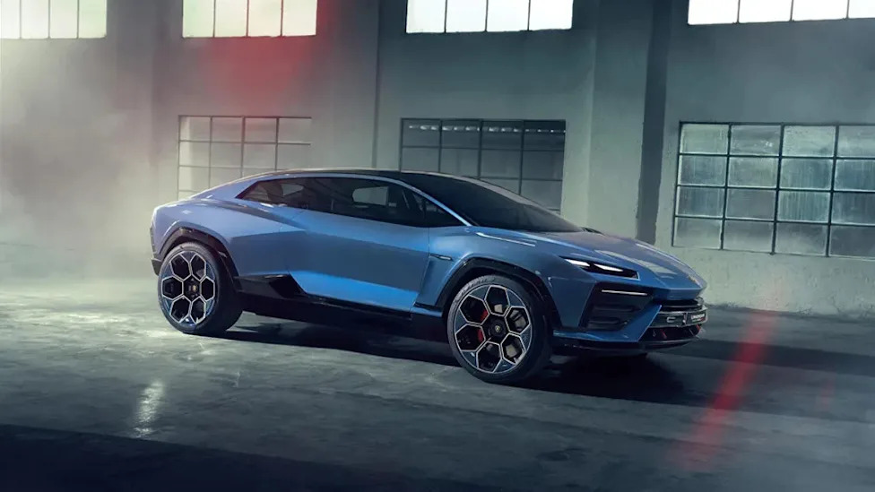 Ferrari, Lamborghini, SuperCar, Ferrari’s EV Backlash Just Gave Lamborghini Validation: Why the Company Says Killing Its First Electric Supercar Was the Right Move