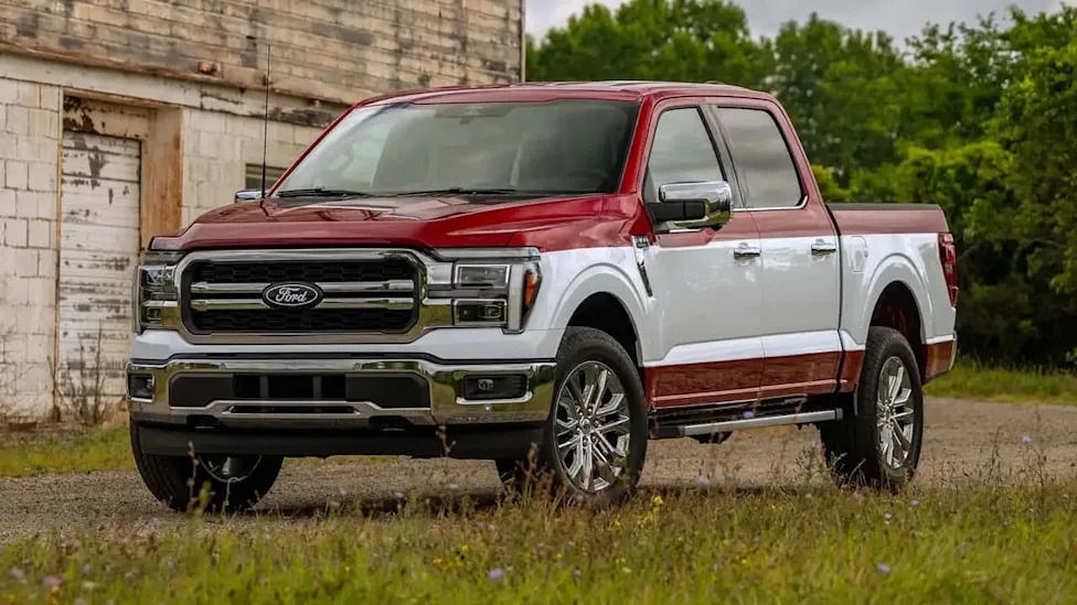 Ford Now Offers Trucks With Retro-Style Two-Tone Paint... But Is It Worth The Cost?