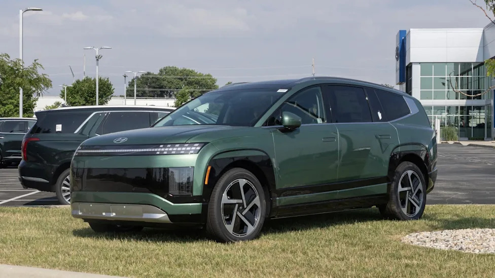 Hyundai, Hyundai offers US drivers up to $10,000 off EVs as the price war deepens