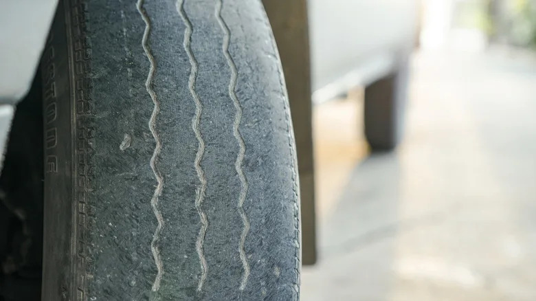 How Do The Locking Hubs On 4x4 Wheels And Tires Work?