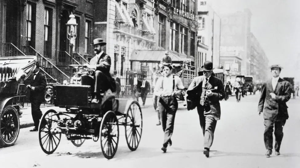 The First Jail Sentence For Speeding Came In 1904 (For A Speed You Could Reach On Foot)