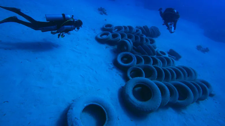 Why 2 Million Tires Ended Up On The Ocean Floor Near Florida In The '70s
