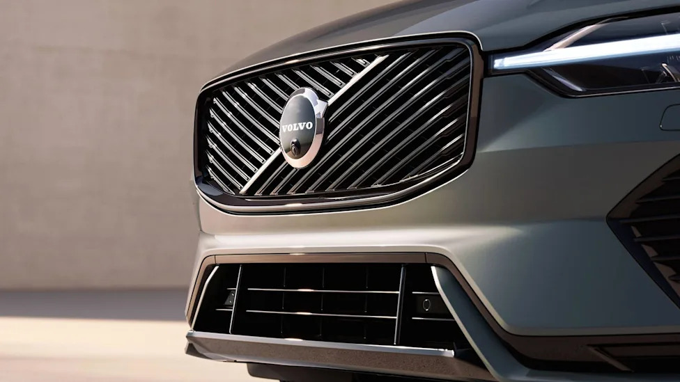2028 Volvo XC60 Hybrid