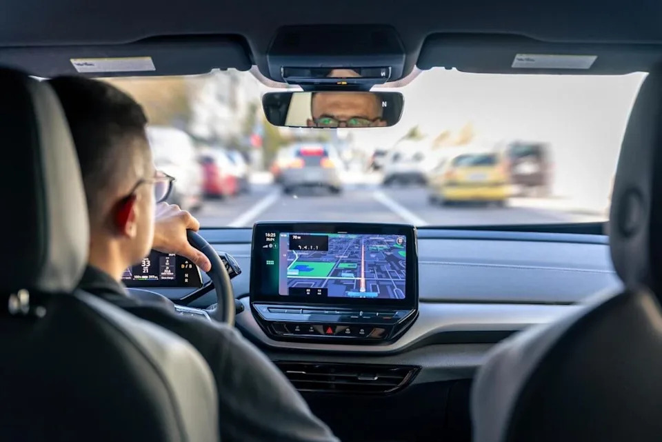 How to Run Android Auto Without Mobile Data or Internet Service