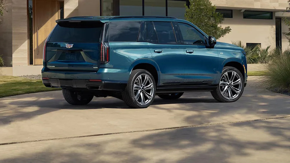 GM Recalls Escalade, Tahoe And Yukon SUVs Over Wheel-Hub Bolt Crash Risk