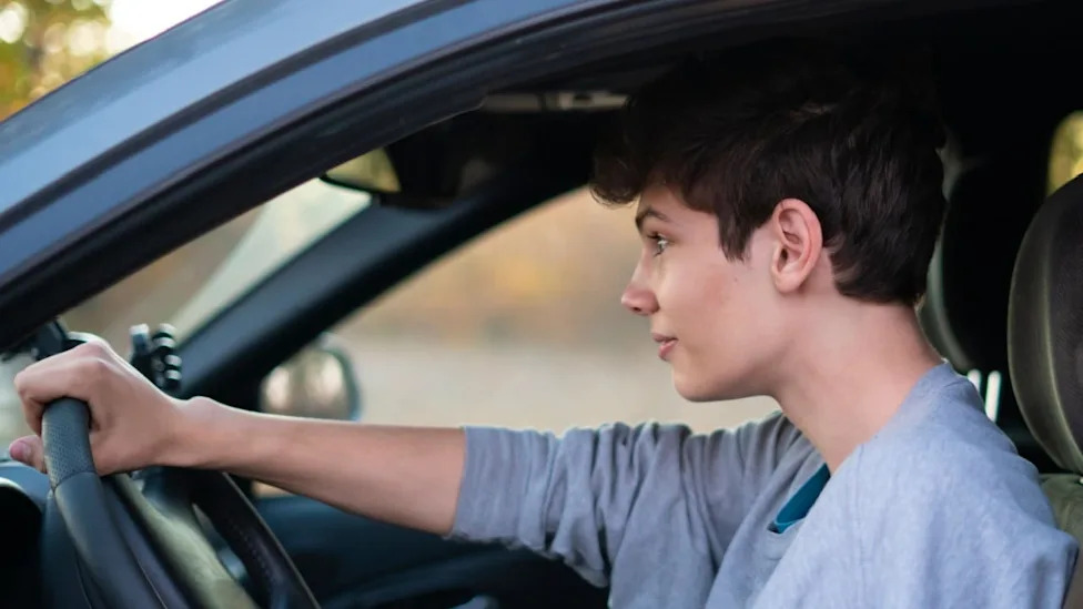 Nearly Half of Us Drivers Say They'd Rather Keep Up With Traffic Than Obey the Speed Limit