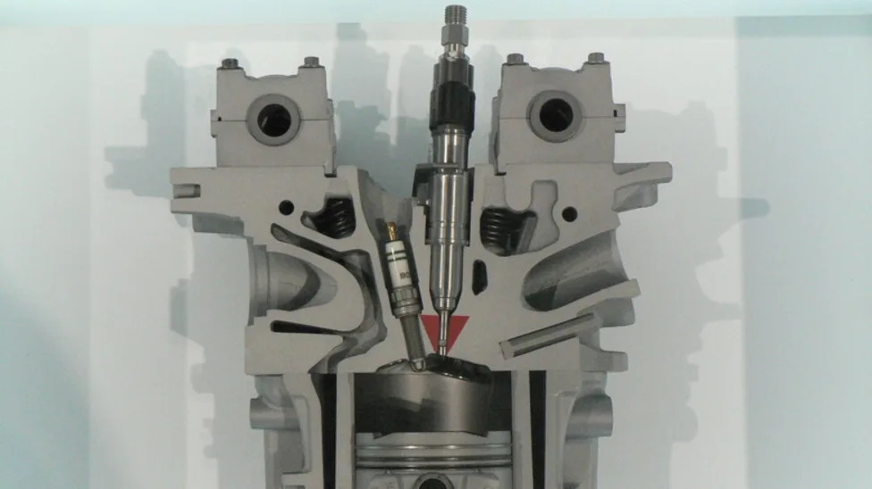 The Reason Automakers Are Moving From Port Injection To Direct Injection