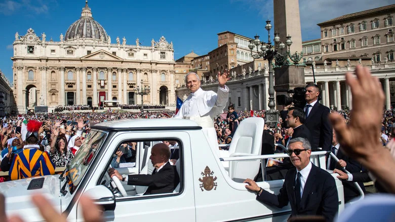 No, The Pope Does Not Have A Private Jet - Here's How He Flies