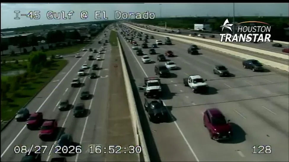 Even Batman Can’t Survive Houston Traffic: 1,000-HP Batmobile Towed on I-45