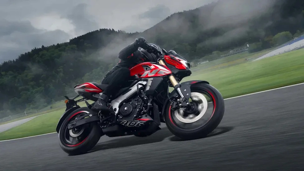 Bajaj Is Making Fancy TFT Dashboards Normal On Cheap Motorcycles