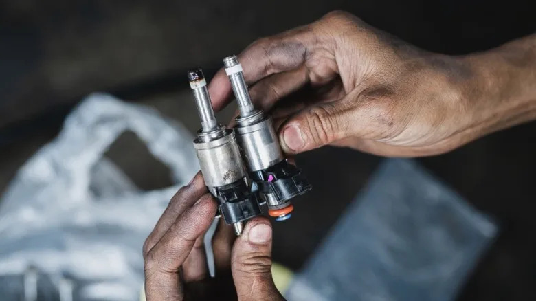 Does Fuel Injector Cleaner Really Work? Here's What We Know
