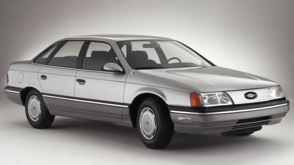 The Ford Taurus Saved Ford, But Consumer Reports Said V6 Models Literally Stunk