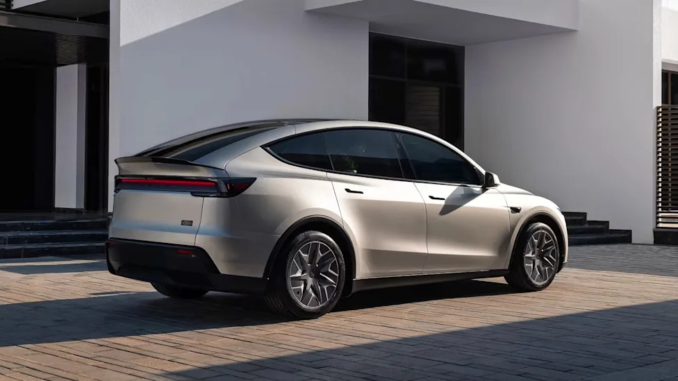 Tesla, Tesla Model Y, Tesla’s Model Y Long Wheelbase Adds the Third Row Families Wanted