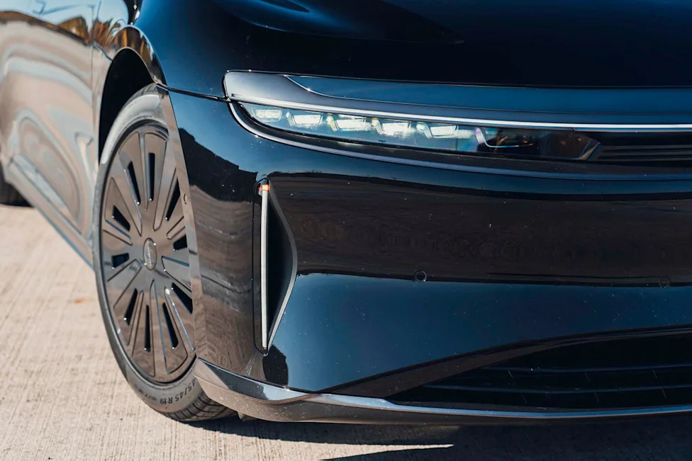 Lucid Recalls 27,185 Air Sedans That Pose a Fire Risk, Directs Owners to Park Outside