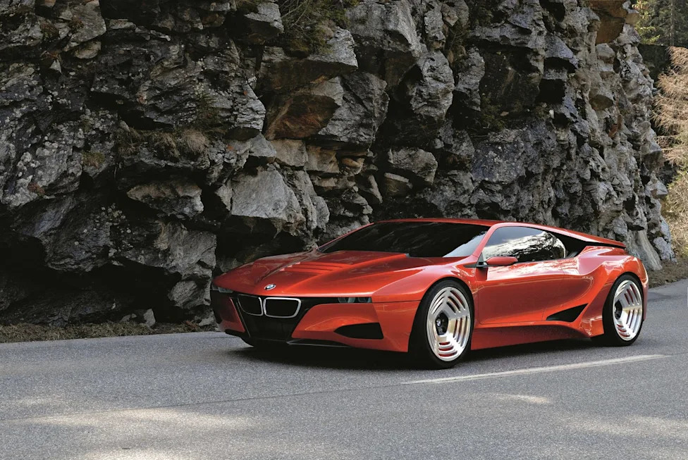 BMW M Boss Wants to Bring Back the Legendary M1