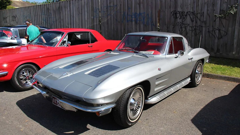 On a 1963 Corvette Split-Window, the Engine Pad Does the Talking. Here's What Buyers Must Verify