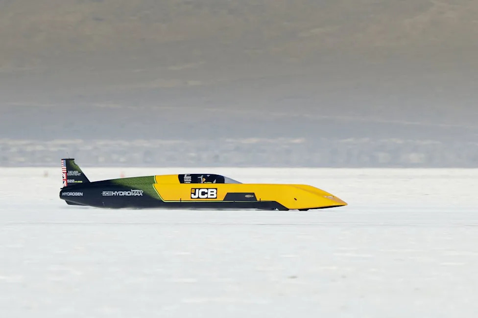 JCB Is Pushing Hydrogen Combustion To The Limit