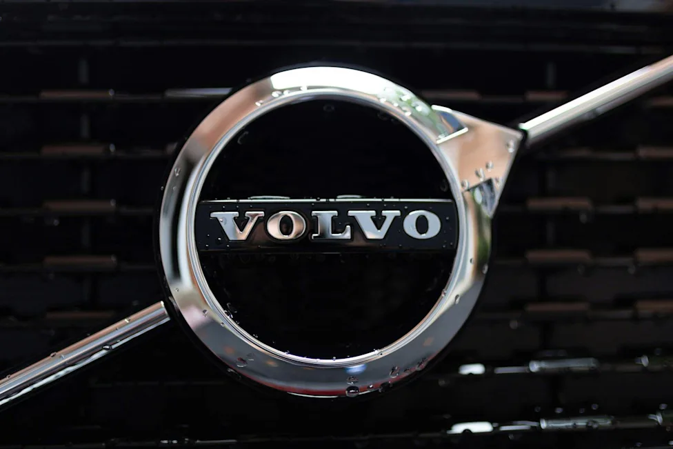 Volvo Just Beamed Apple Music Into Two Million Cars Overnight. Last Year, the Same Pipeline Beamed In a Brake Problem.