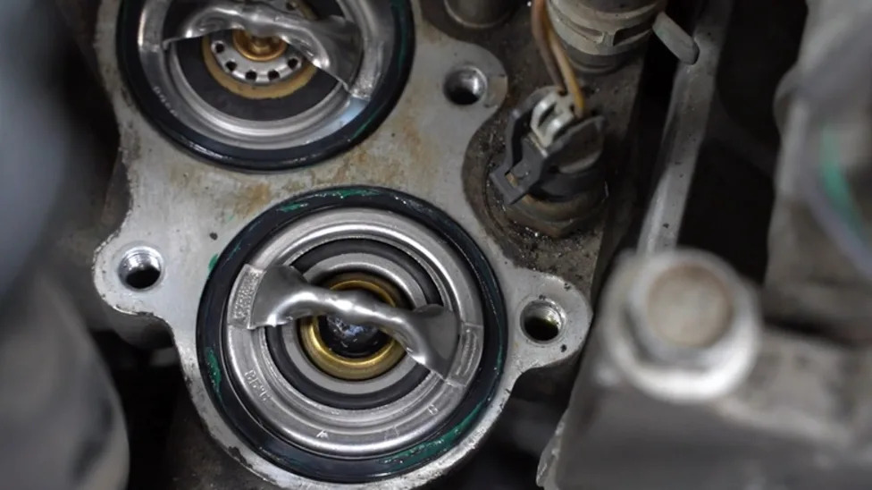 Why Does The Duramax Diesel Engine Have Two Thermostats?
