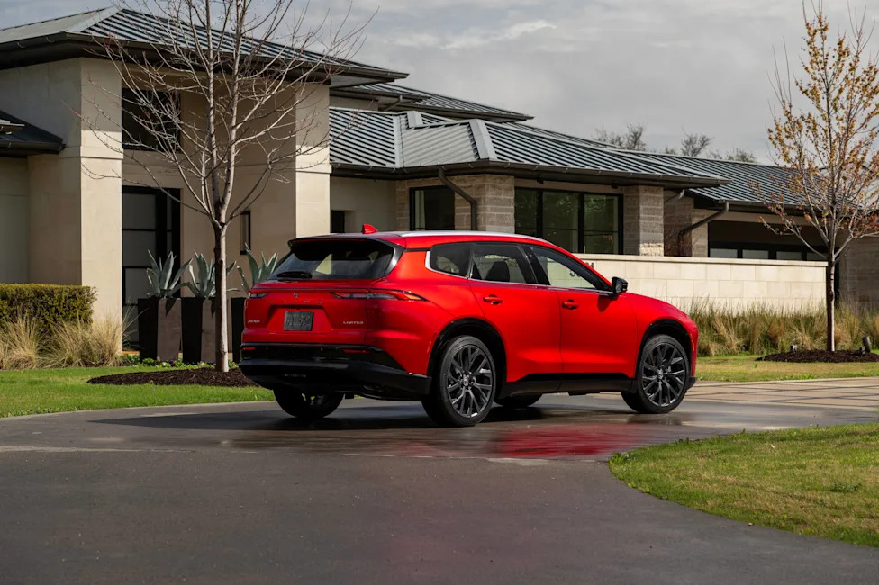 The World's Highest-Mileage Cars Share One Reliability Secret