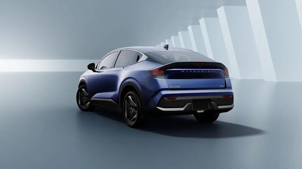 Mitsubishi Turns Over a New LEAF with Upcoming Eclipse Sportback