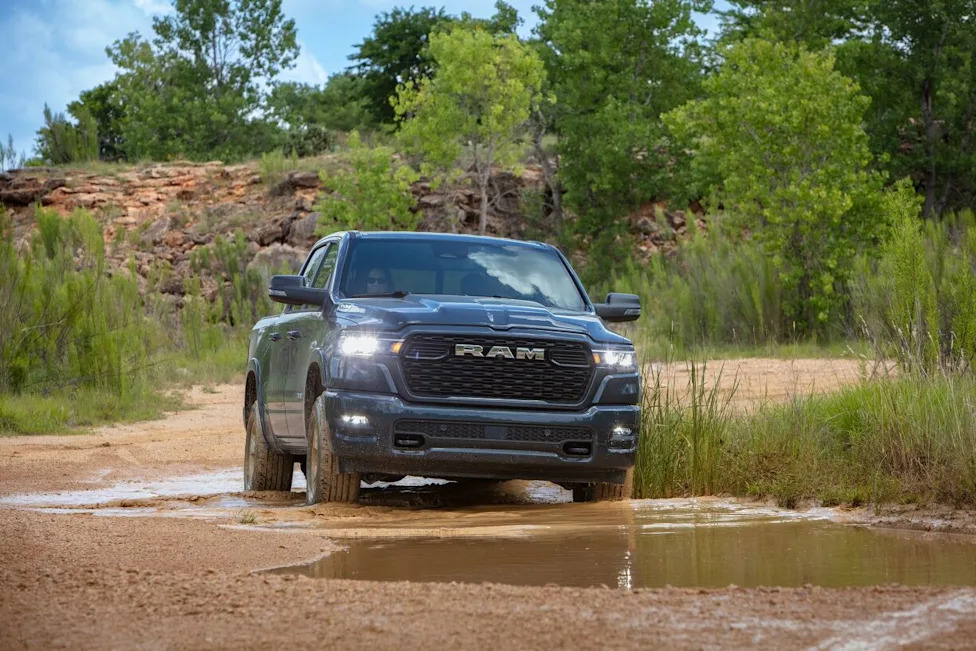 2027 RAM V8s Get Worse MPG-And Buyers Will Love it