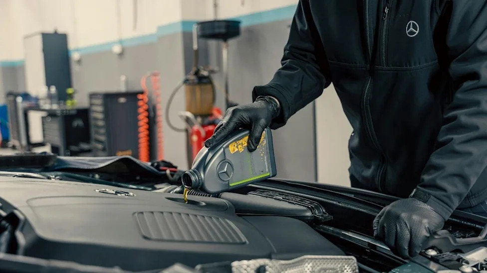 Why This Woman Thinks Having an Oil Change Is a Scam