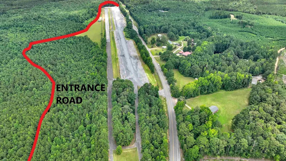 Mooresville Dragway Is Becoming a $50M Motorsports Country Club