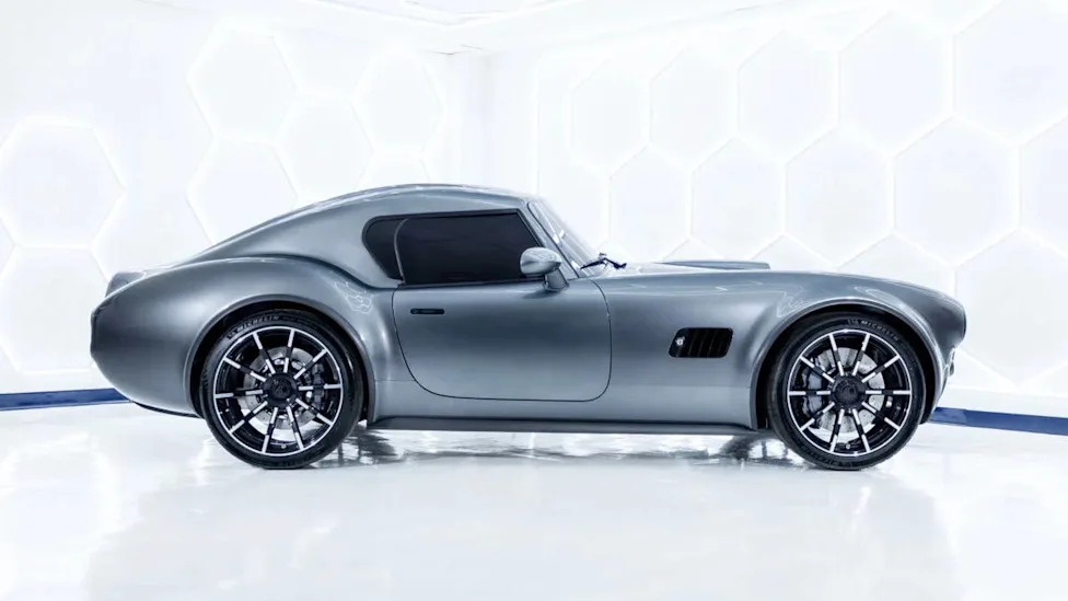 The AC Cobra GT Coupe Is A $320,500 Carbon-Fiber V8 Throwback