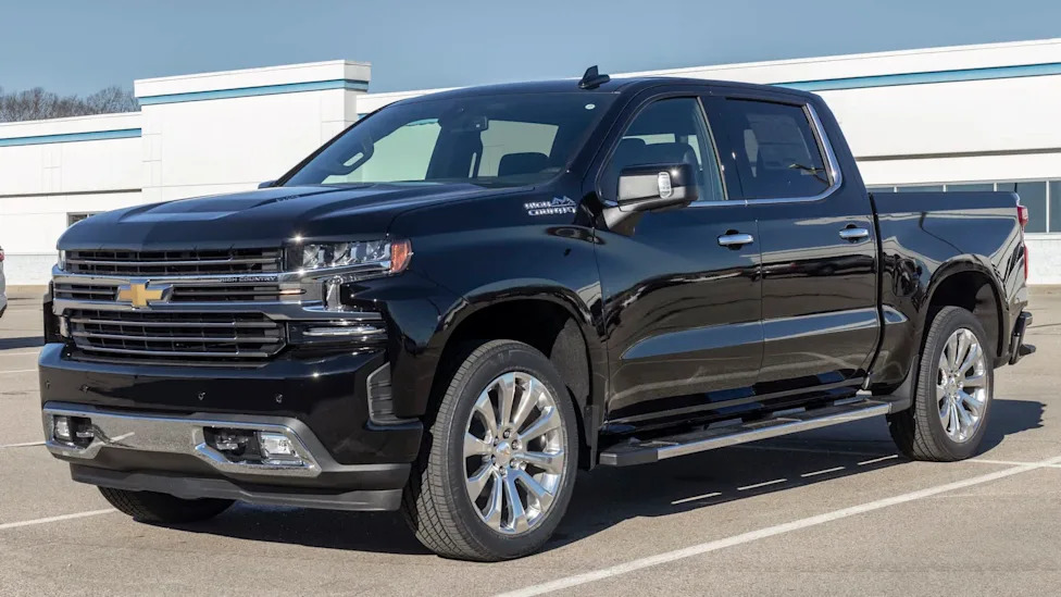 2025 Silverado EV owner boasts it covers a 261-mile drive and cuts their monthly costs to $51