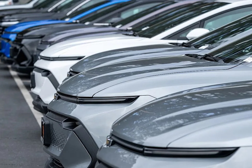 GM, GM recalls vans for potential steering control issue