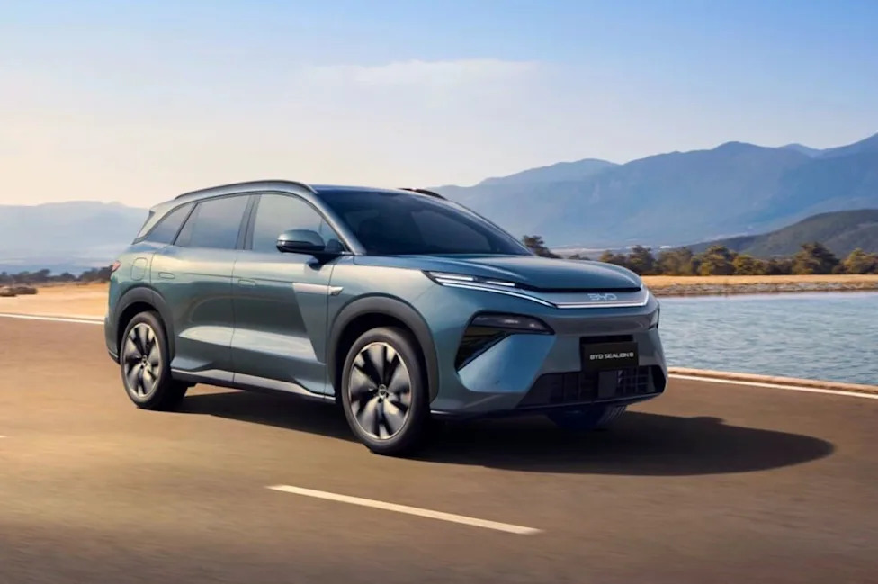 BYD, SUV, In China, reservations open for BYD's Sealion 08, a family SUV with a 9-minute charge