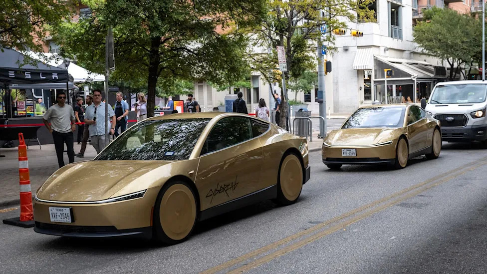 First responders advised to 'quickly push' stalled Tesla Cybercabs aside in emergencies