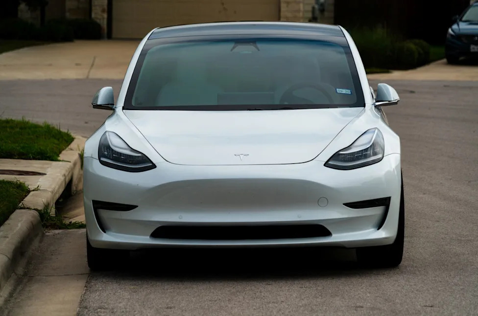Federal probe targets 1.2 million Teslas after suspension failures came with 'no advance warning'